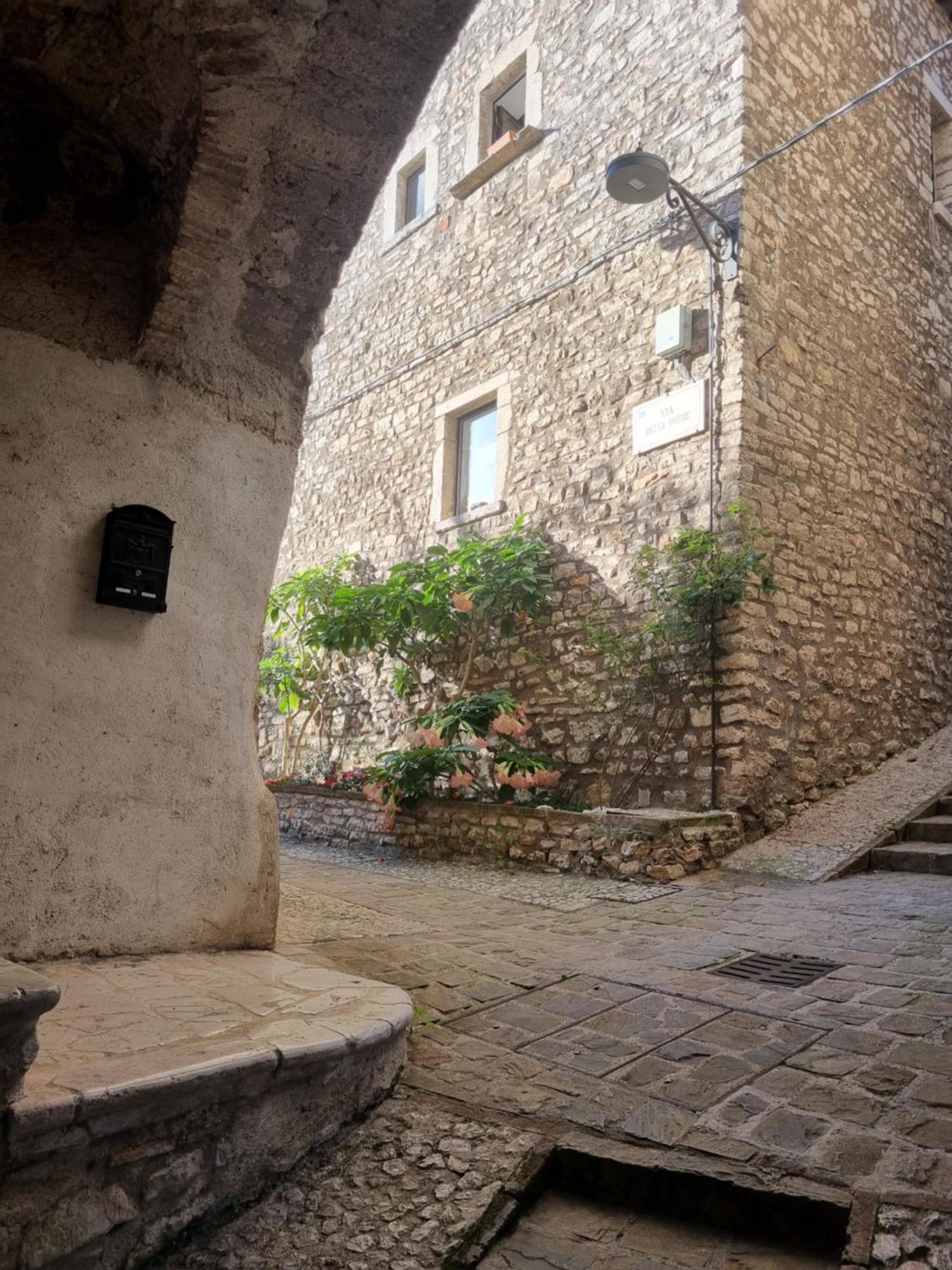 Cuore Del Castello Arrone Εξωτερικό φωτογραφία